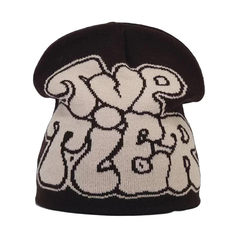 Bonnet Y2K Lettre Tricoté