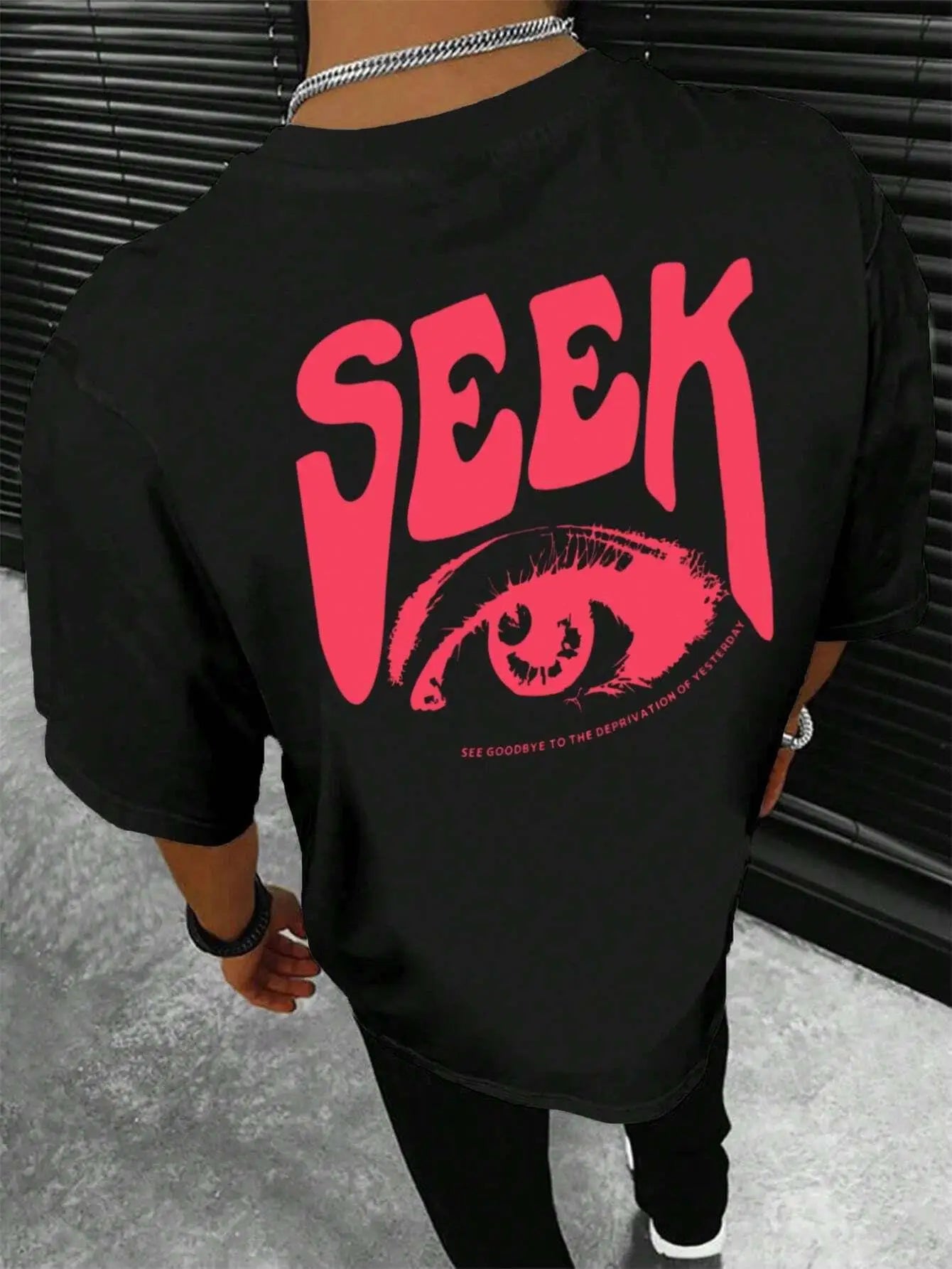 Tee-Shirt Seek Anticipated