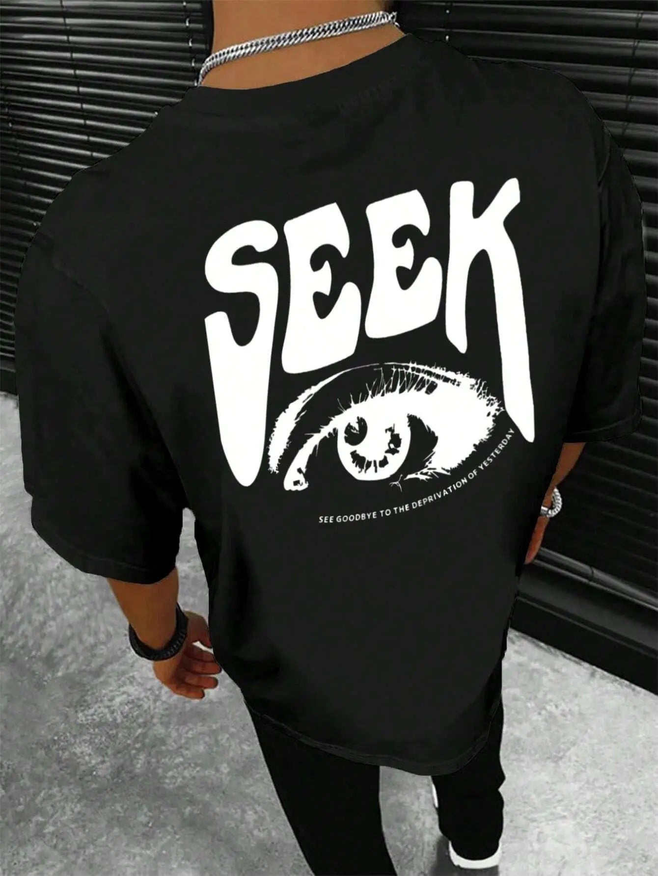 Tee-Shirt Seek Anticipated